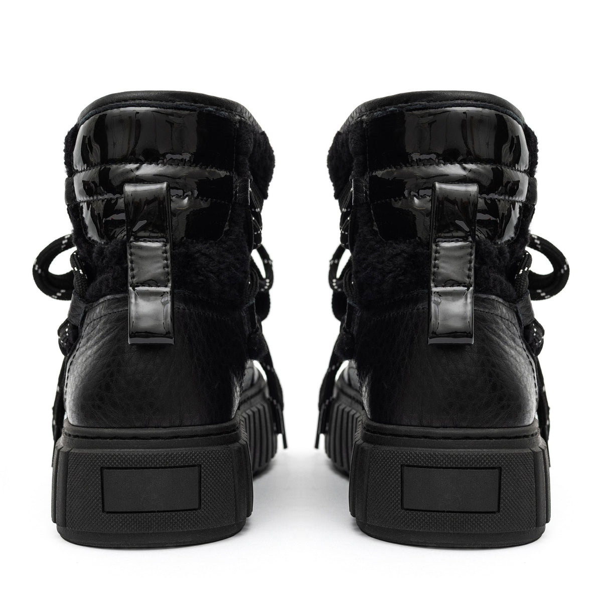 Noir Urban Shearling Boot