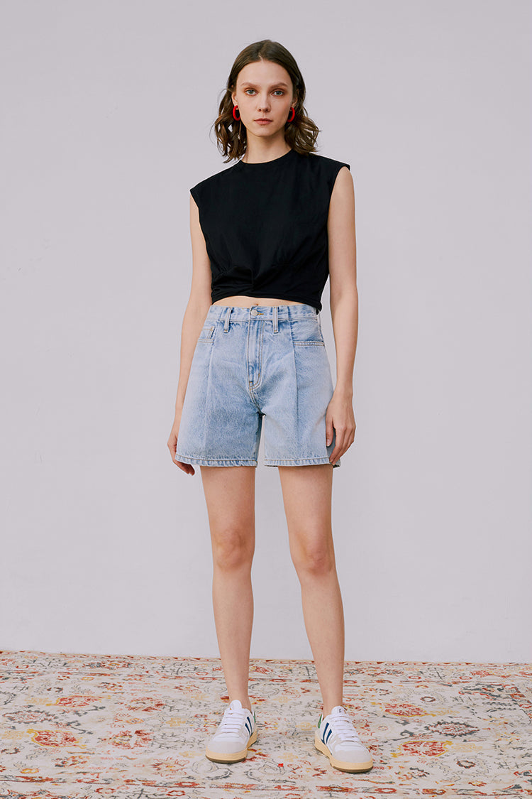 The Pleated Fun Short HJ117