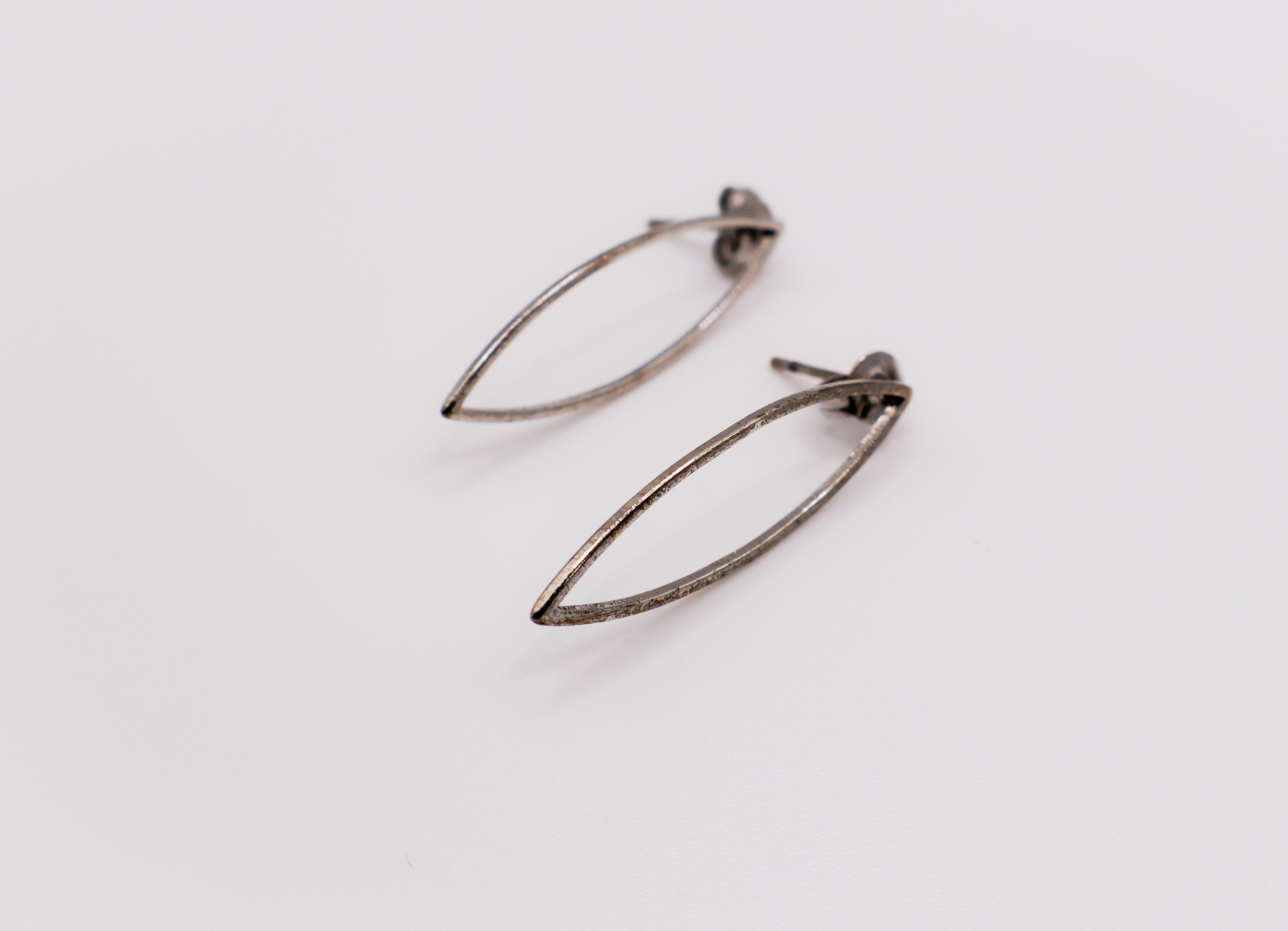 Silver Eye-Shaped Earrings – Elegant Sterling Silver Jewelry for Women