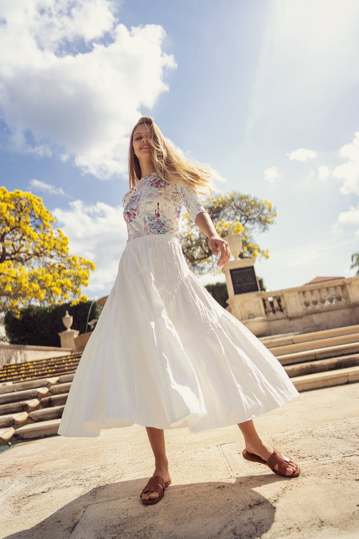 FLOWY SKIRT