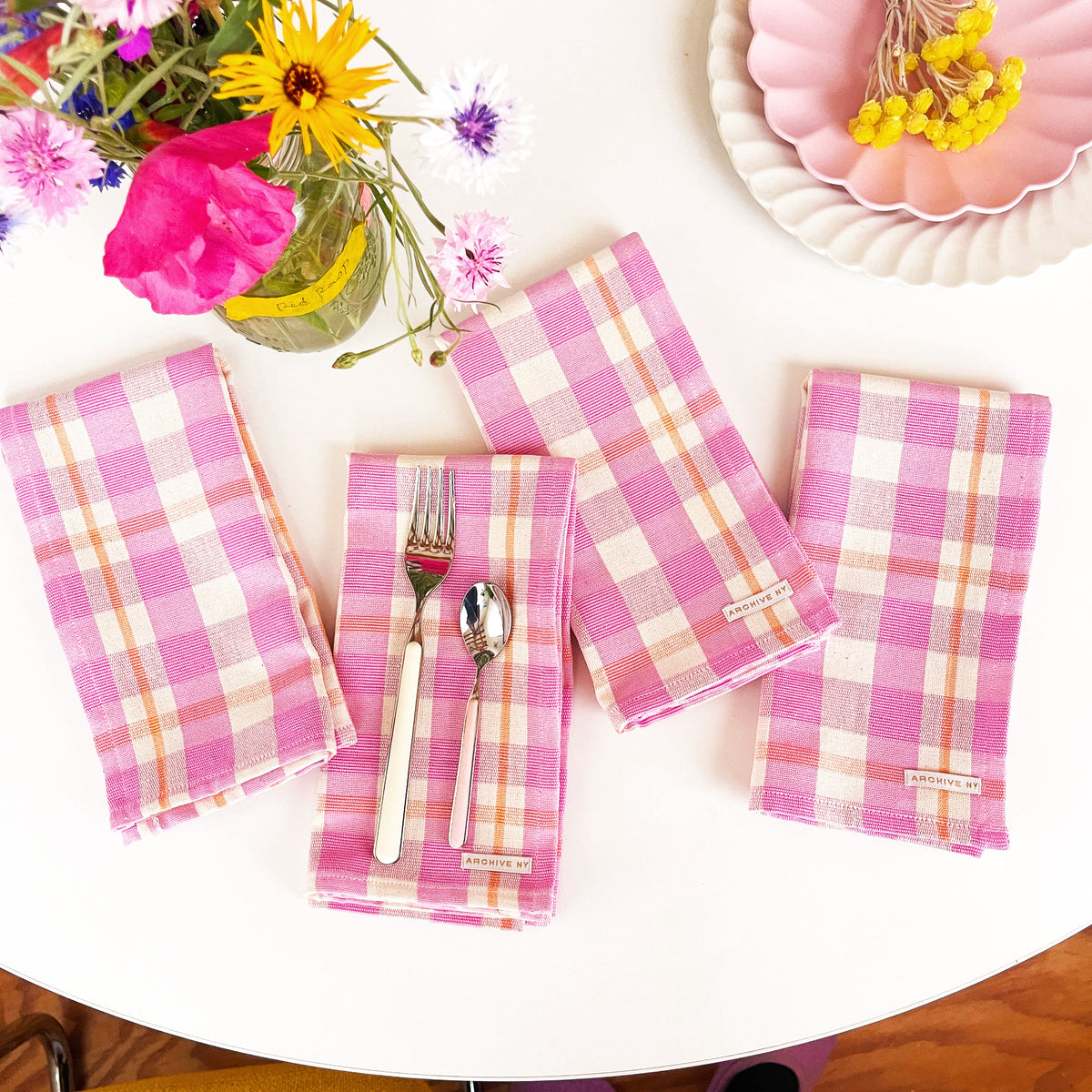 Archive NY Abigail Plaid Dinner Napkin in Bubblegum