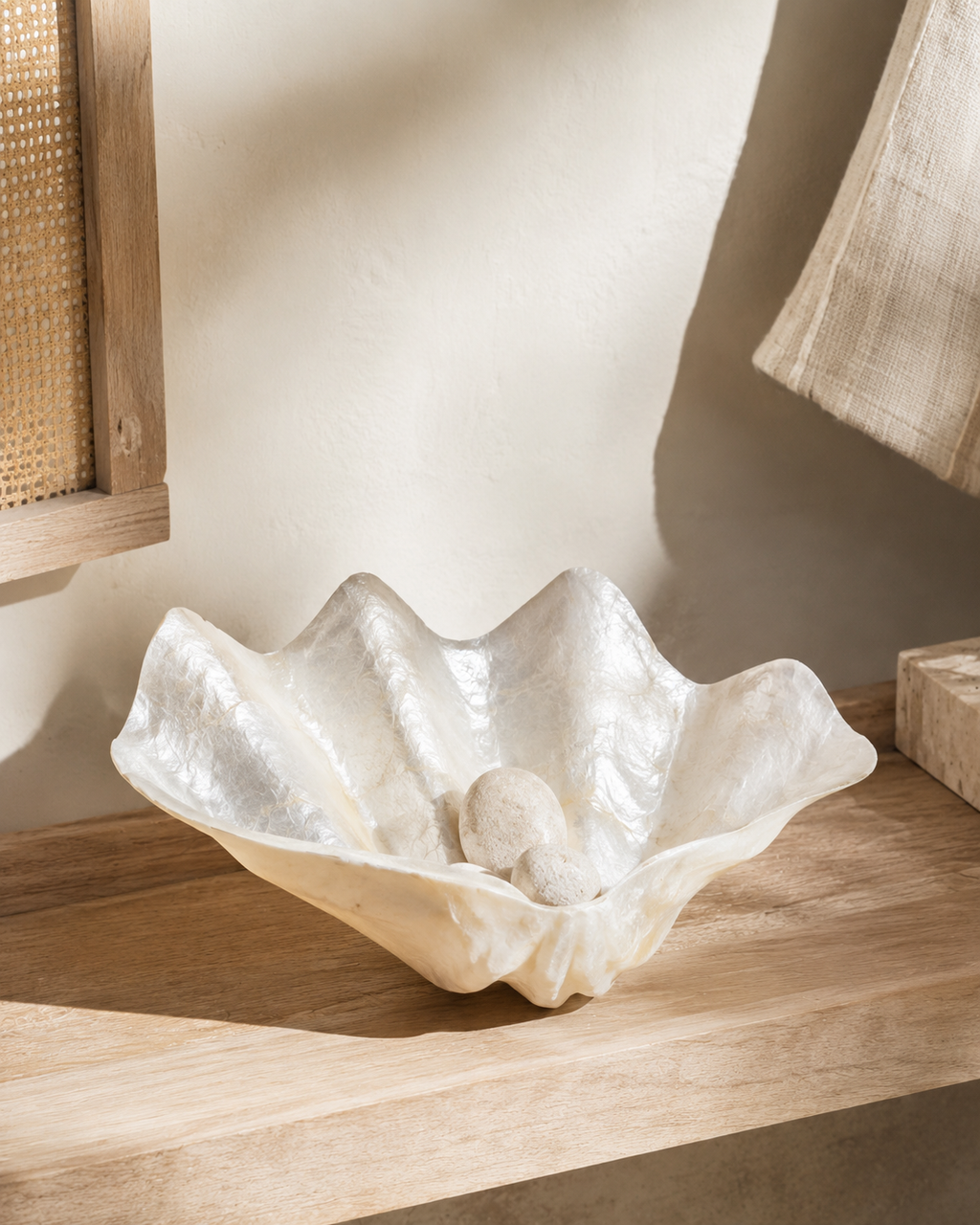 Clam Shell Bowl