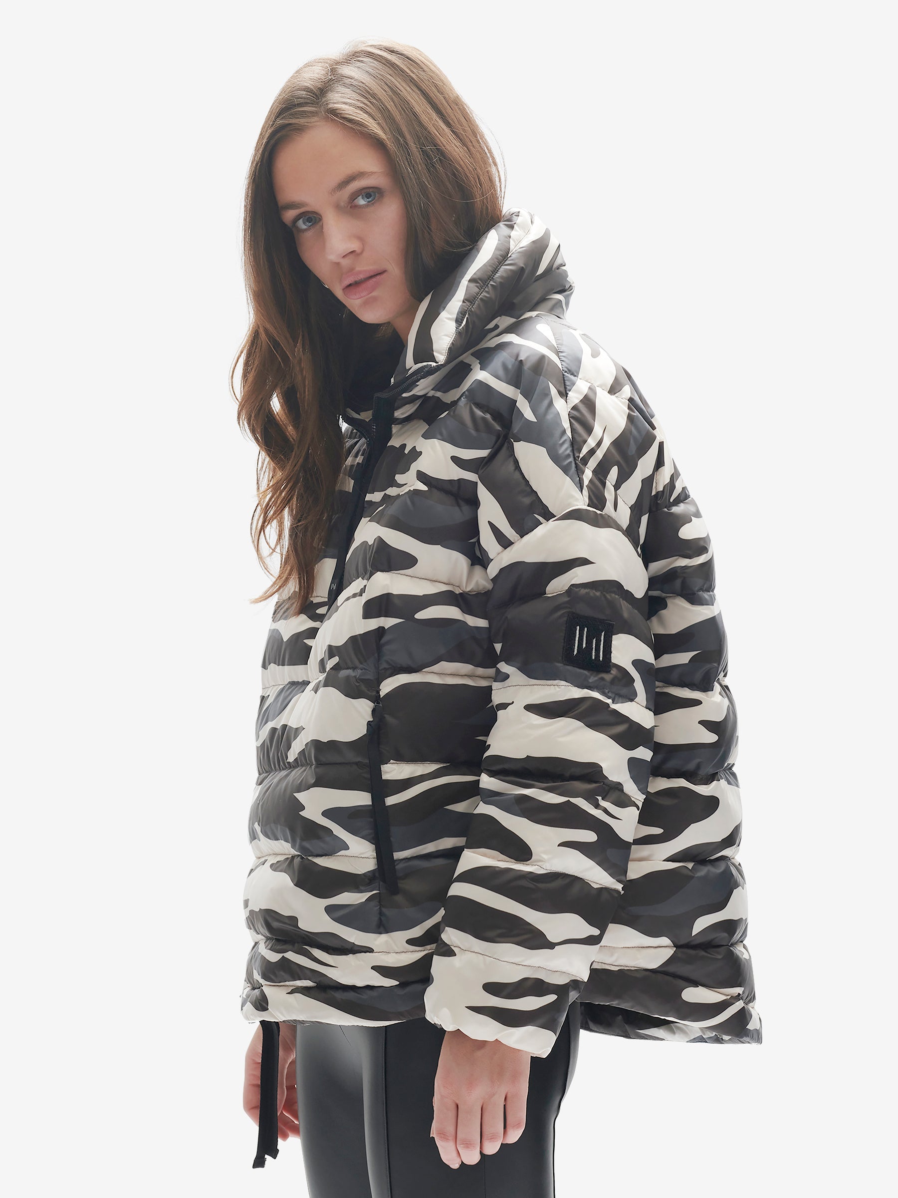 Down Half Zip - Zebra