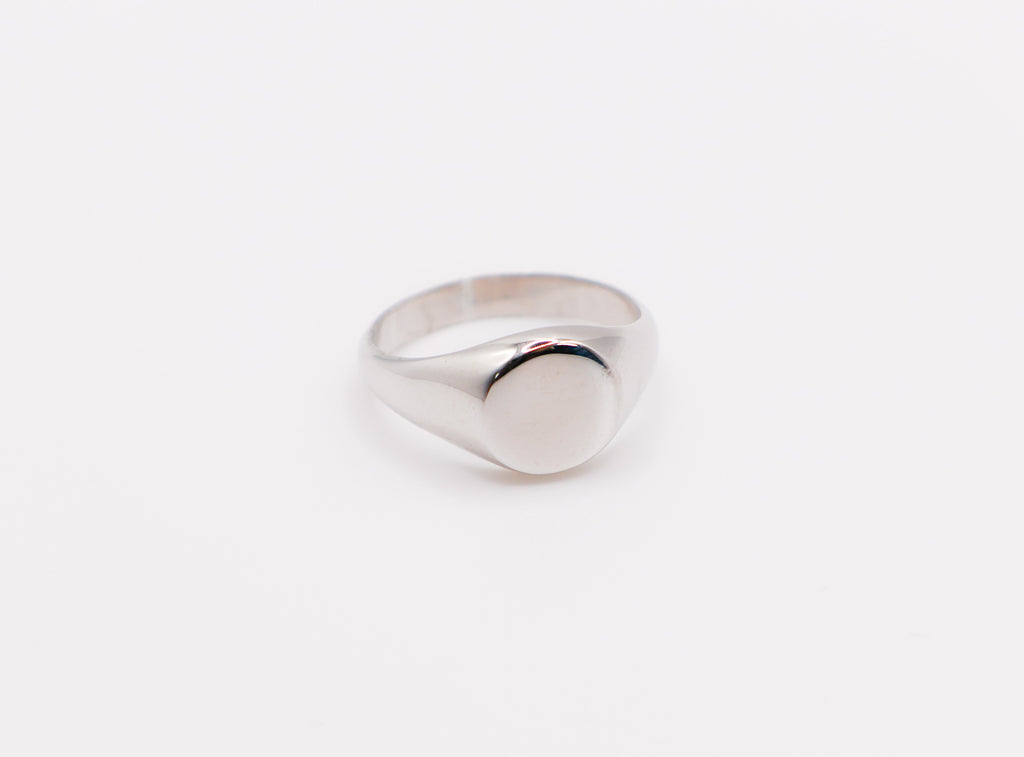 Italian Oval Silver Ring – Elegant Statement Ring for Women