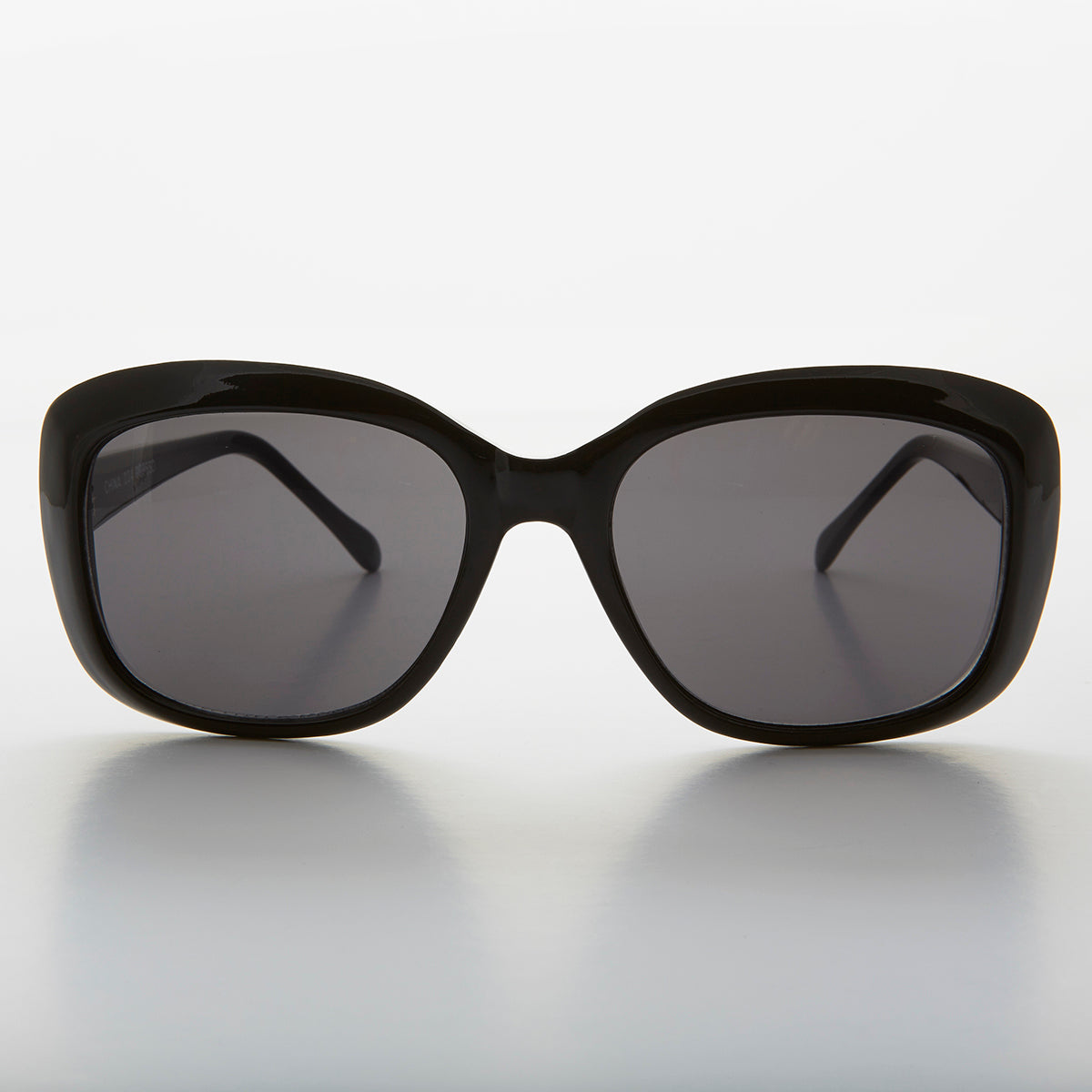 Square Retro Vintage Women's Sunglass - Gwen