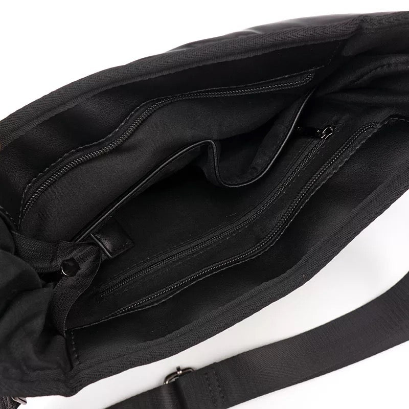 The Carina Puffer Crossbody - Black