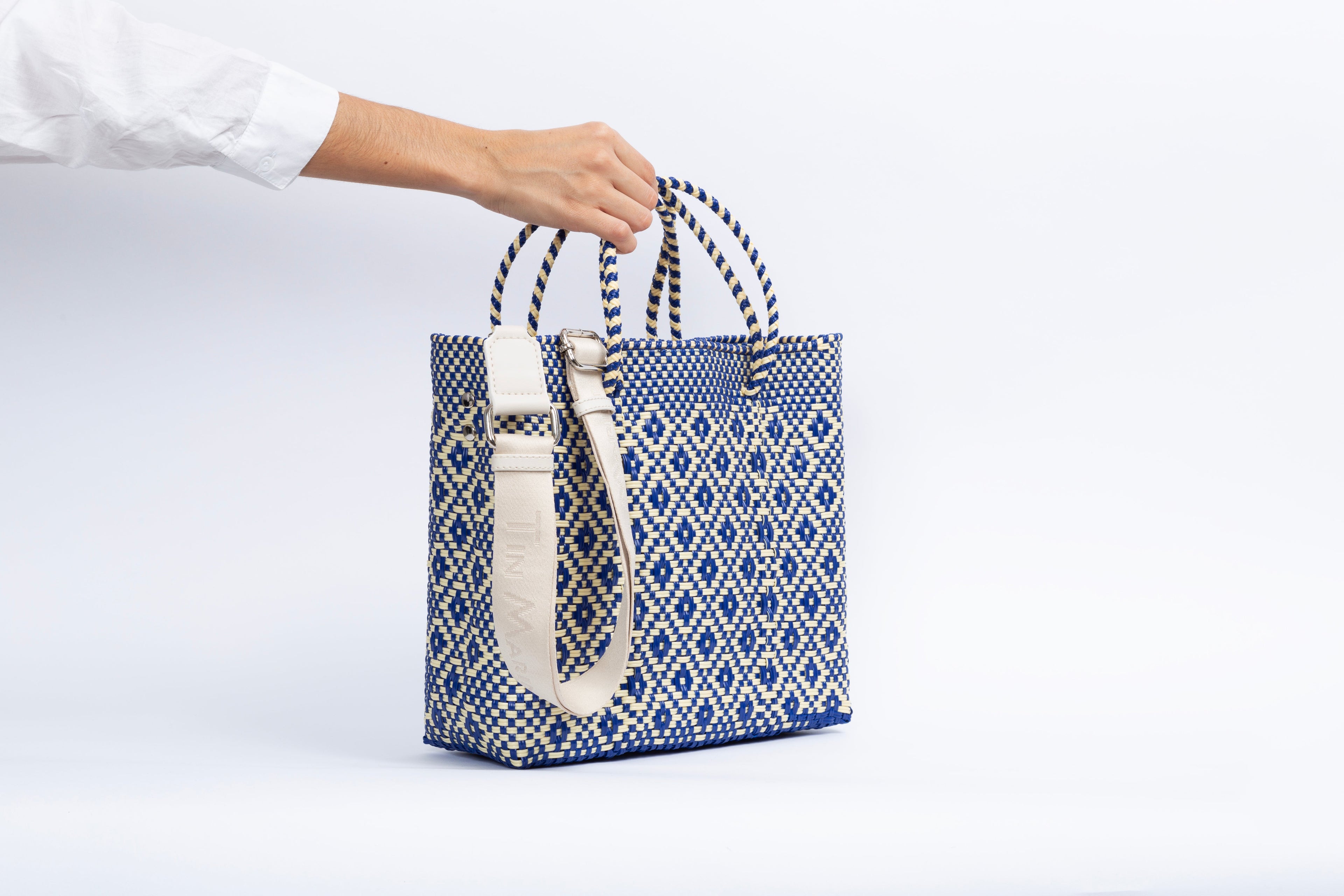 Mixte Large Woven Crossbody Bag
