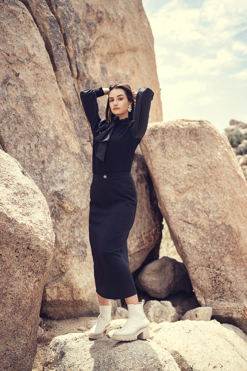 STRAIGHT STRECH SKIRT
