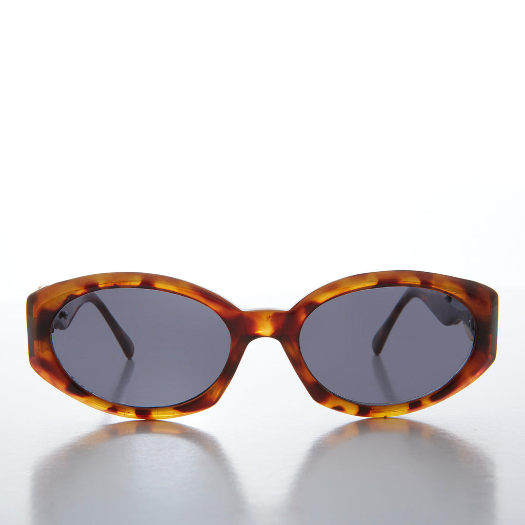 Oval Cat Eye With Gold Accents Vintage Sunglasses - Tana