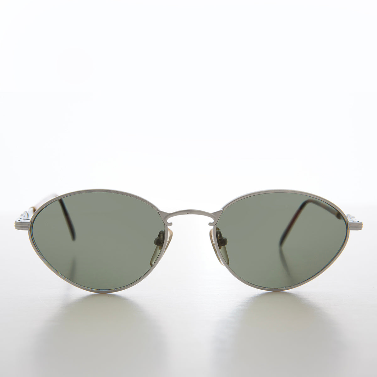 Simple Oval Minimal Vintage Sunglasses - Torres
