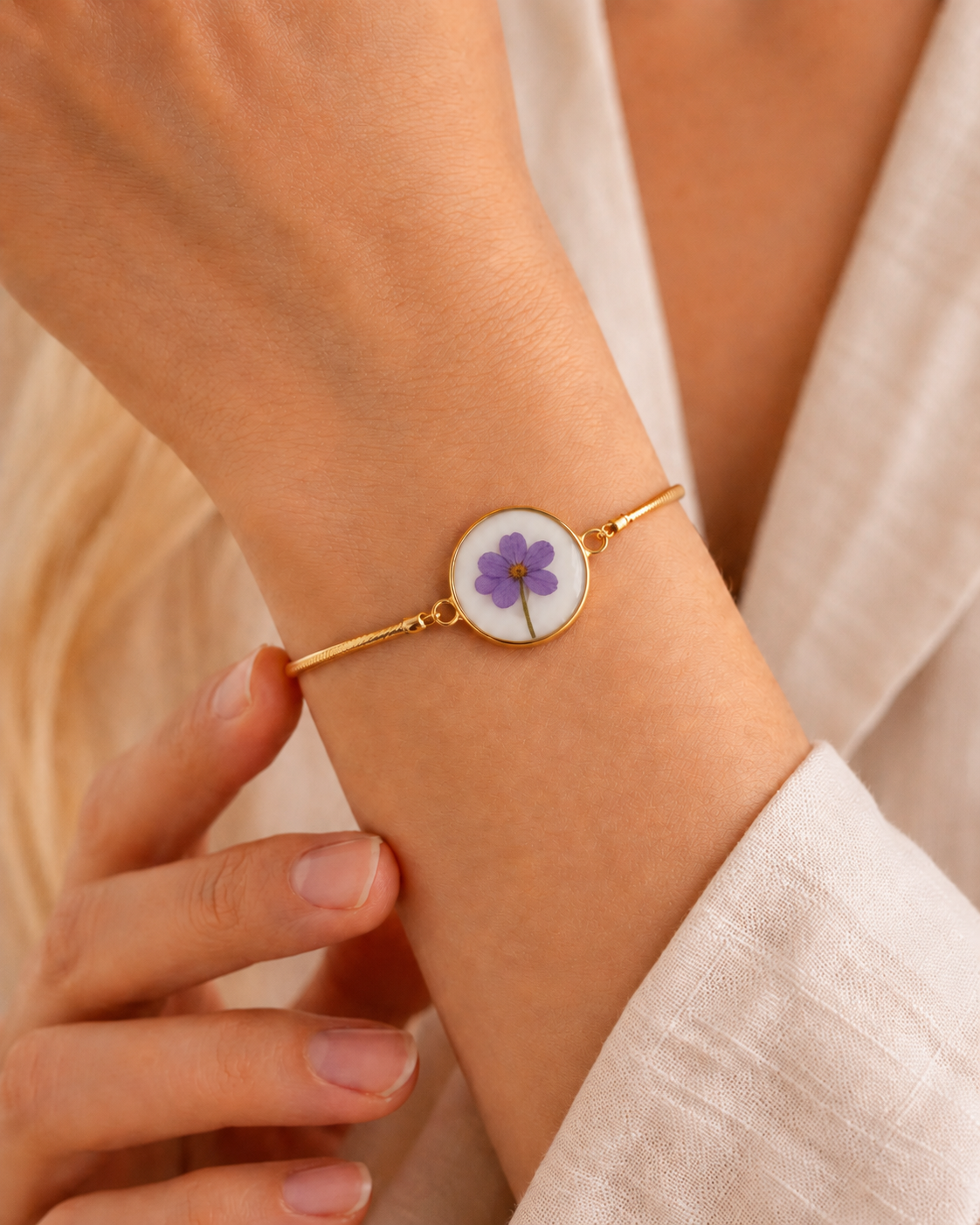Wildflower Gold Bracelet Large Pendant
