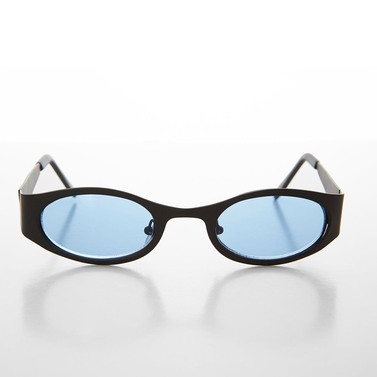 Black Oval 90s Vintage Sunglasses - Zal