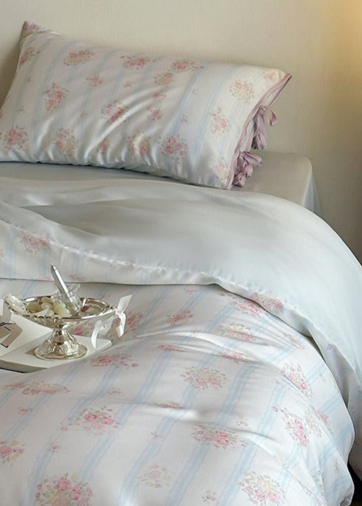 Bianca Floral Ribbon Tied TENCEL™ Bedding Set / Ivory Blue