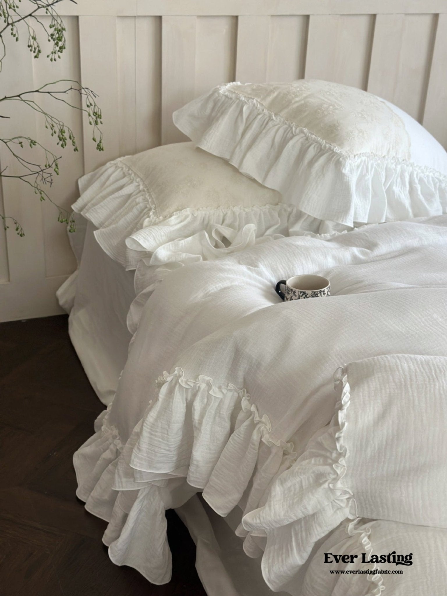 Celeste Soft Lace Embroidered Ruffle Bedding Set / Pink