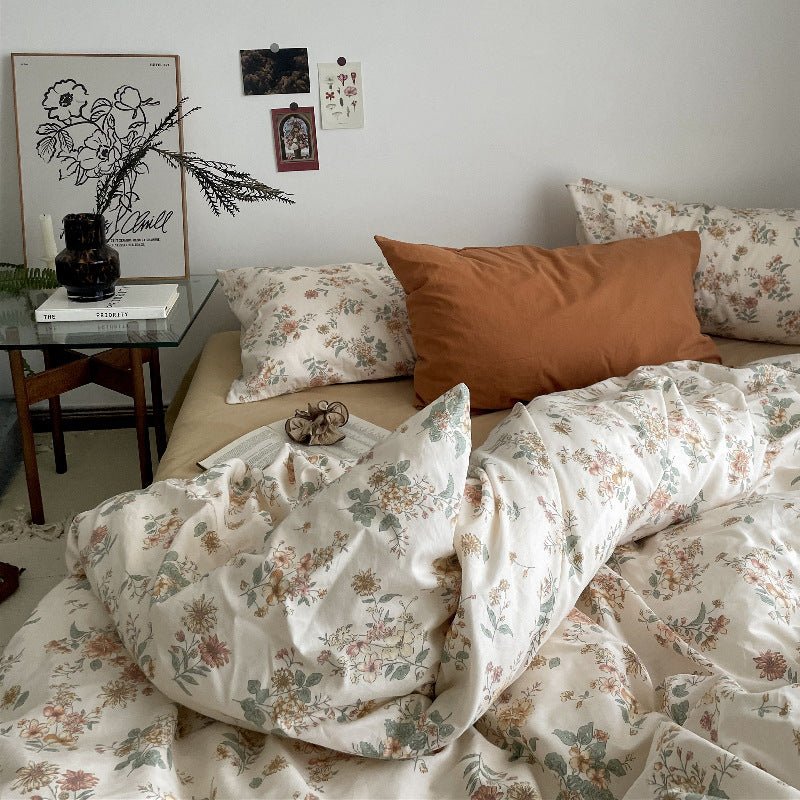 Cottage Floral Bedding Set / Orange Beige