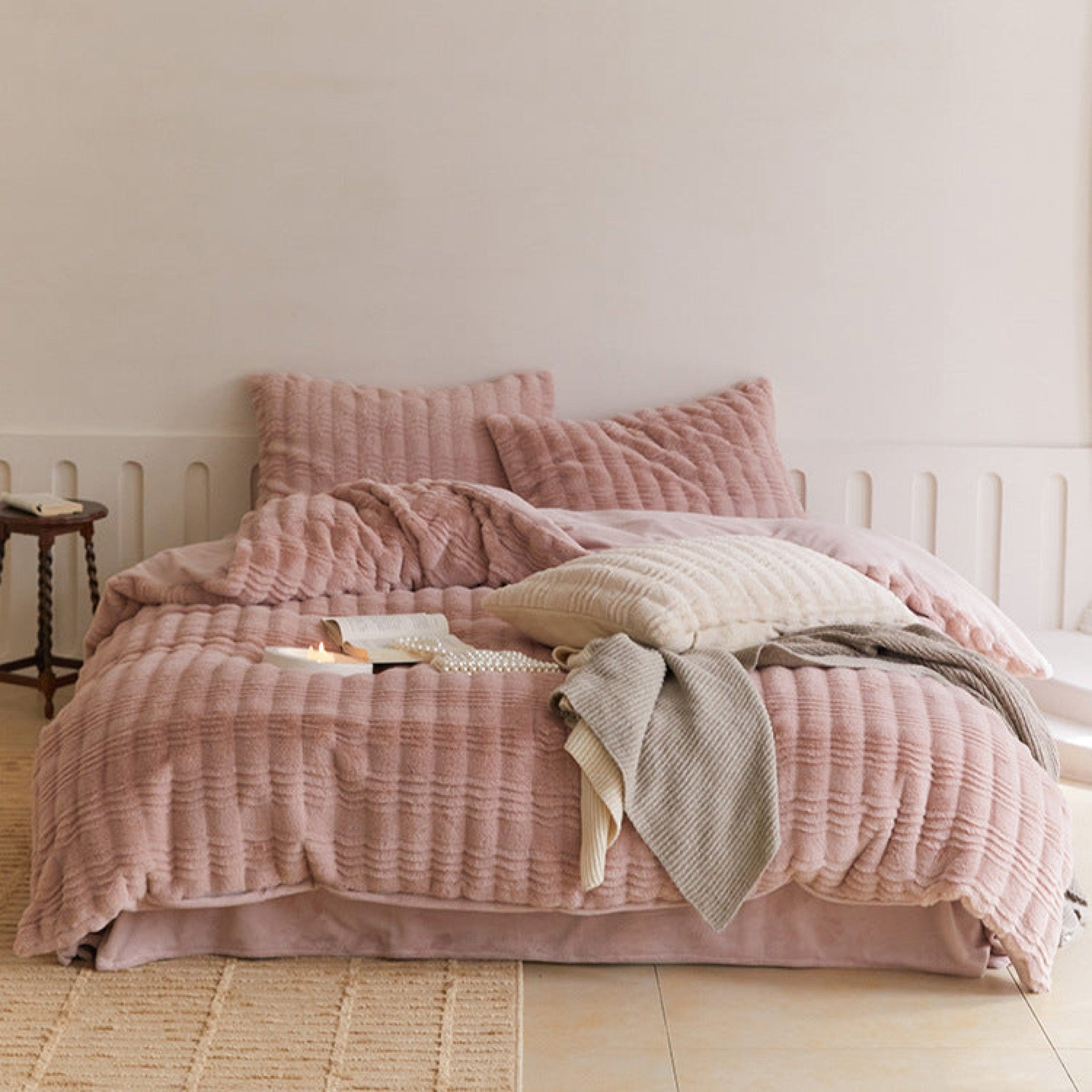 Cozy Earth Tone Milk Velvet Bedding Set / Beige Khaki