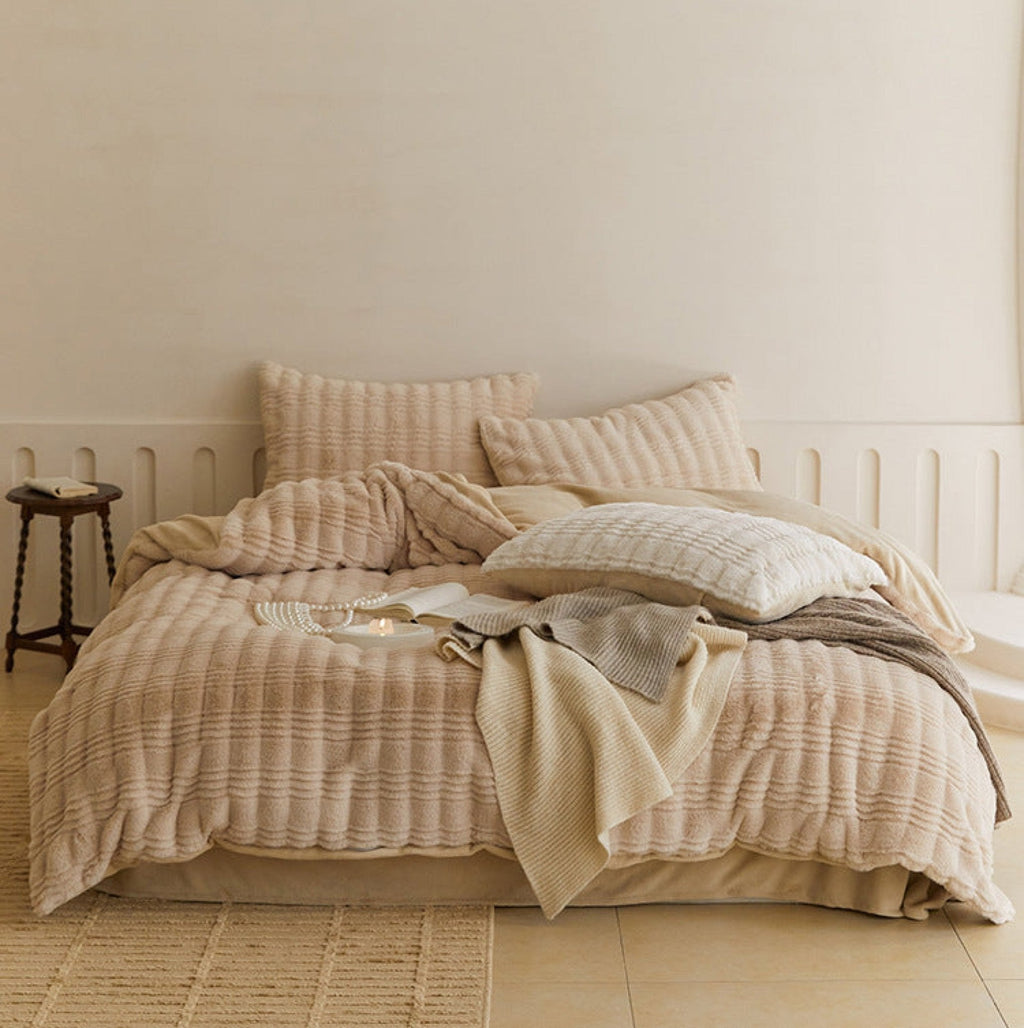 Cozy Earth Tone Milk Velvet Bedding Set / Pink