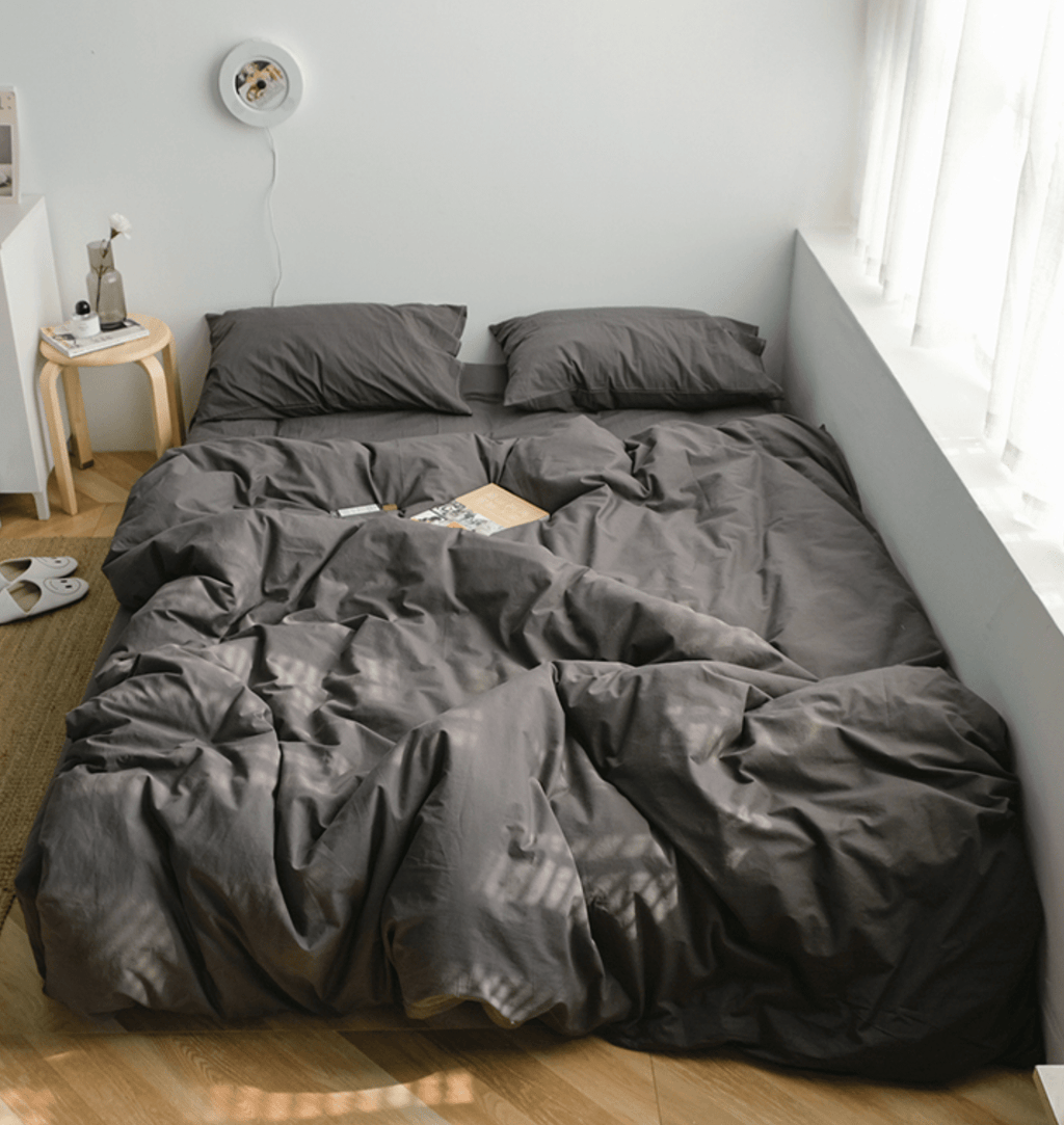 Earth Tone Bedding Set / Moss Green