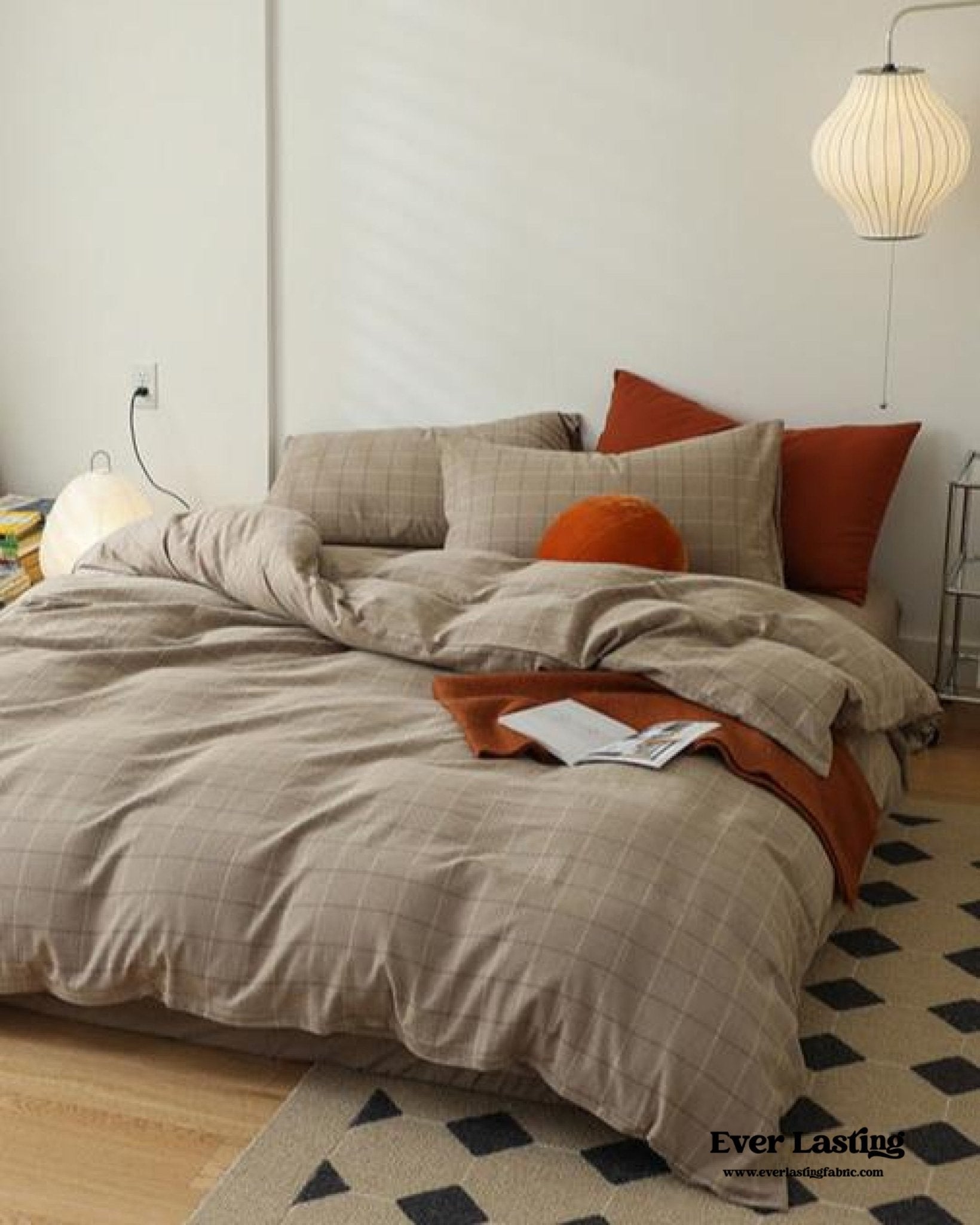 Eleanor Vintage Minimalist Plaid Bedding Set / Khaki
