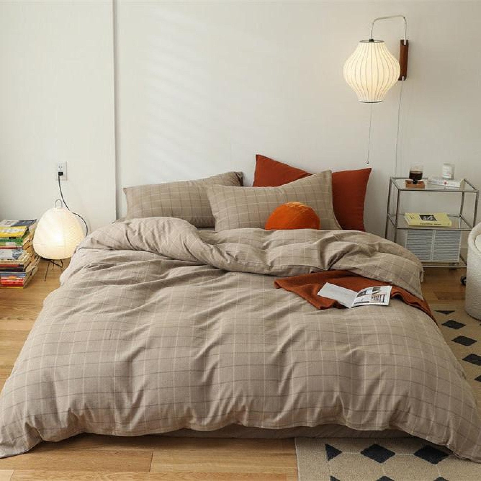 Eleanor Vintage Minimalist Plaid Bedding Set / Khaki