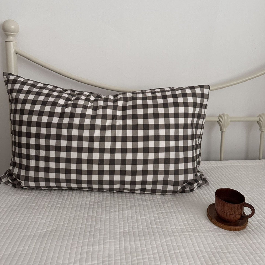Ella Pure Cotton Pillowcases / Brown
