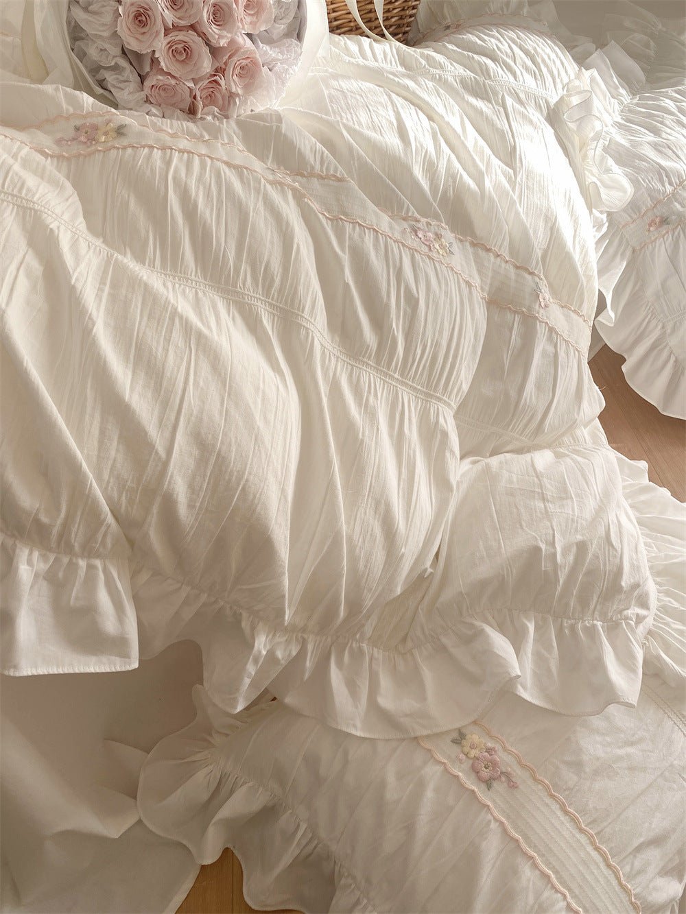 Embroidered Lace Ruffle Bedding Set / Pink
