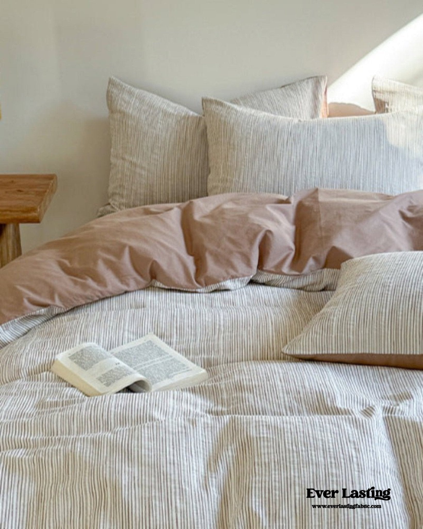 Emma Duo Striped Jacquard Bedding Set / Brown