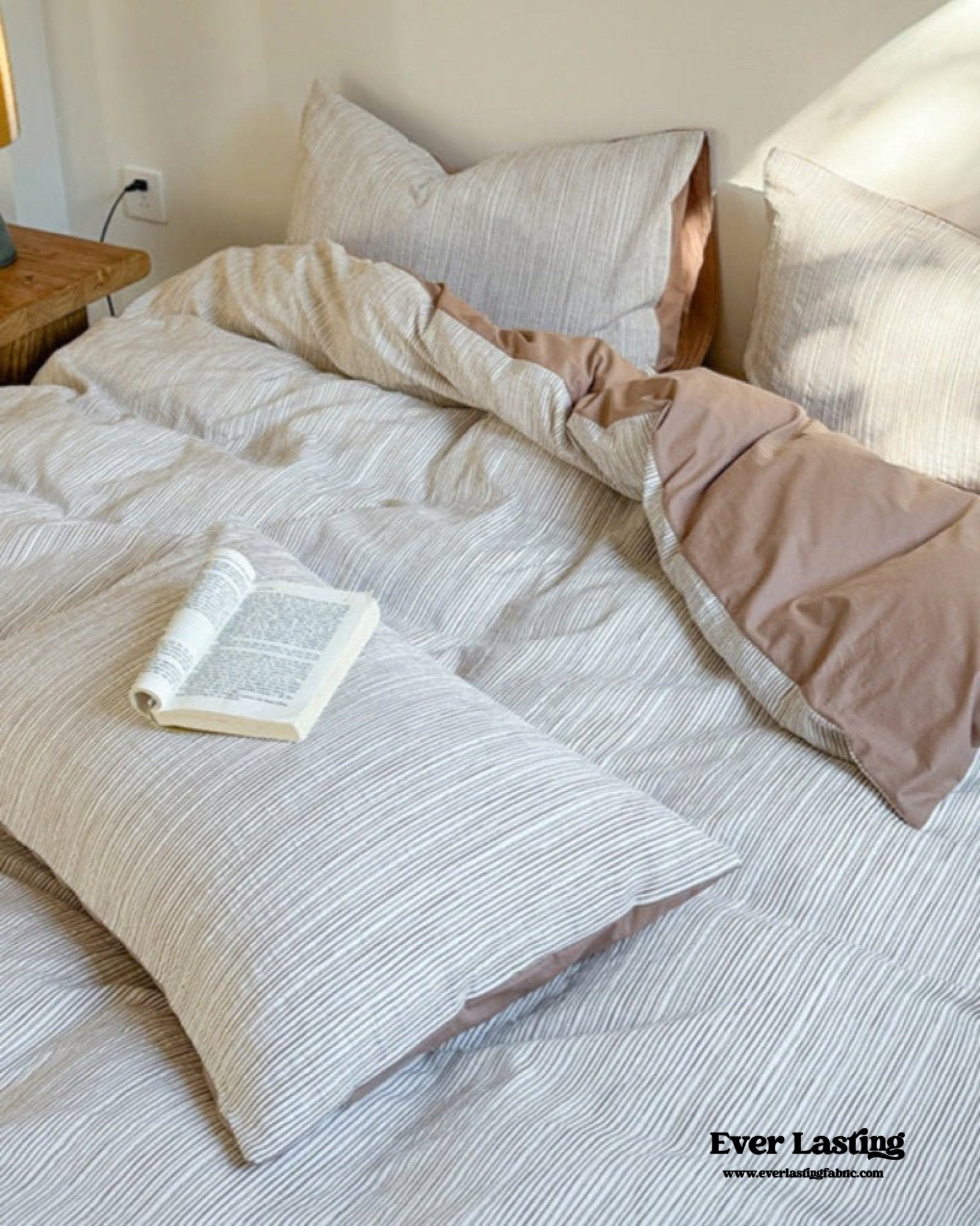 Emma Duo Striped Jacquard Bedding Set / Brown