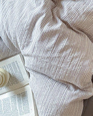 Emma Duo Striped Jacquard Bedding Set / Black
