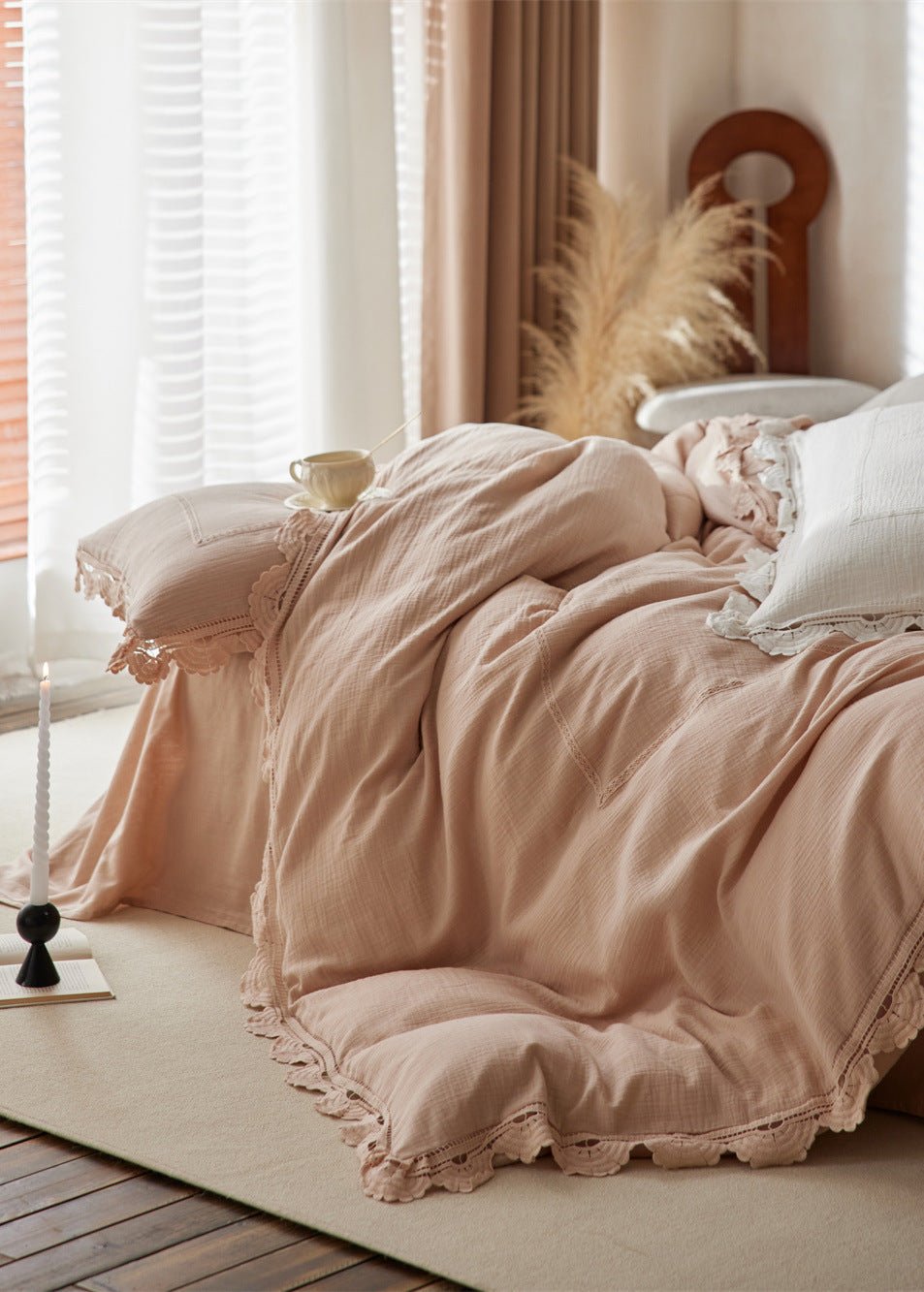 Isadora Lace Ruffle Double Gauze Bedding Set / Brown