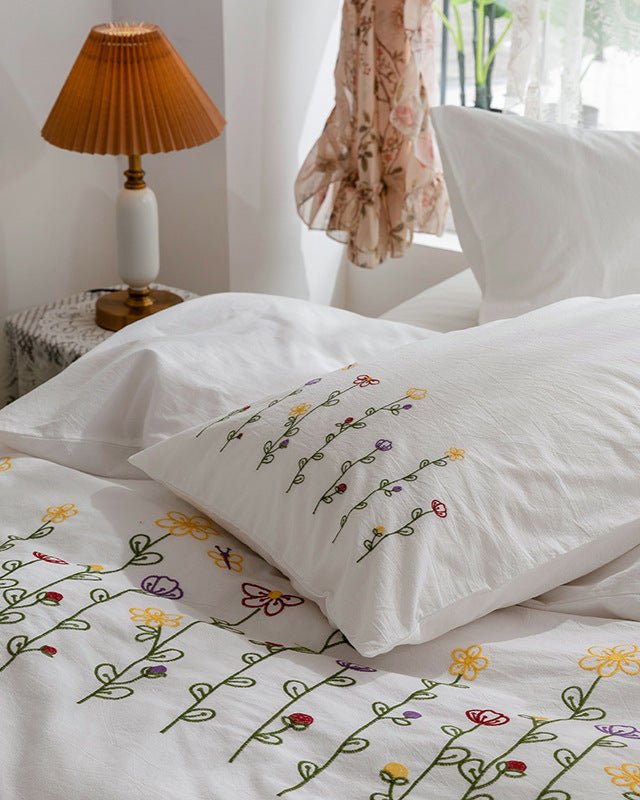 Isla White Floral Embroidered Bedding Set / Rainbow