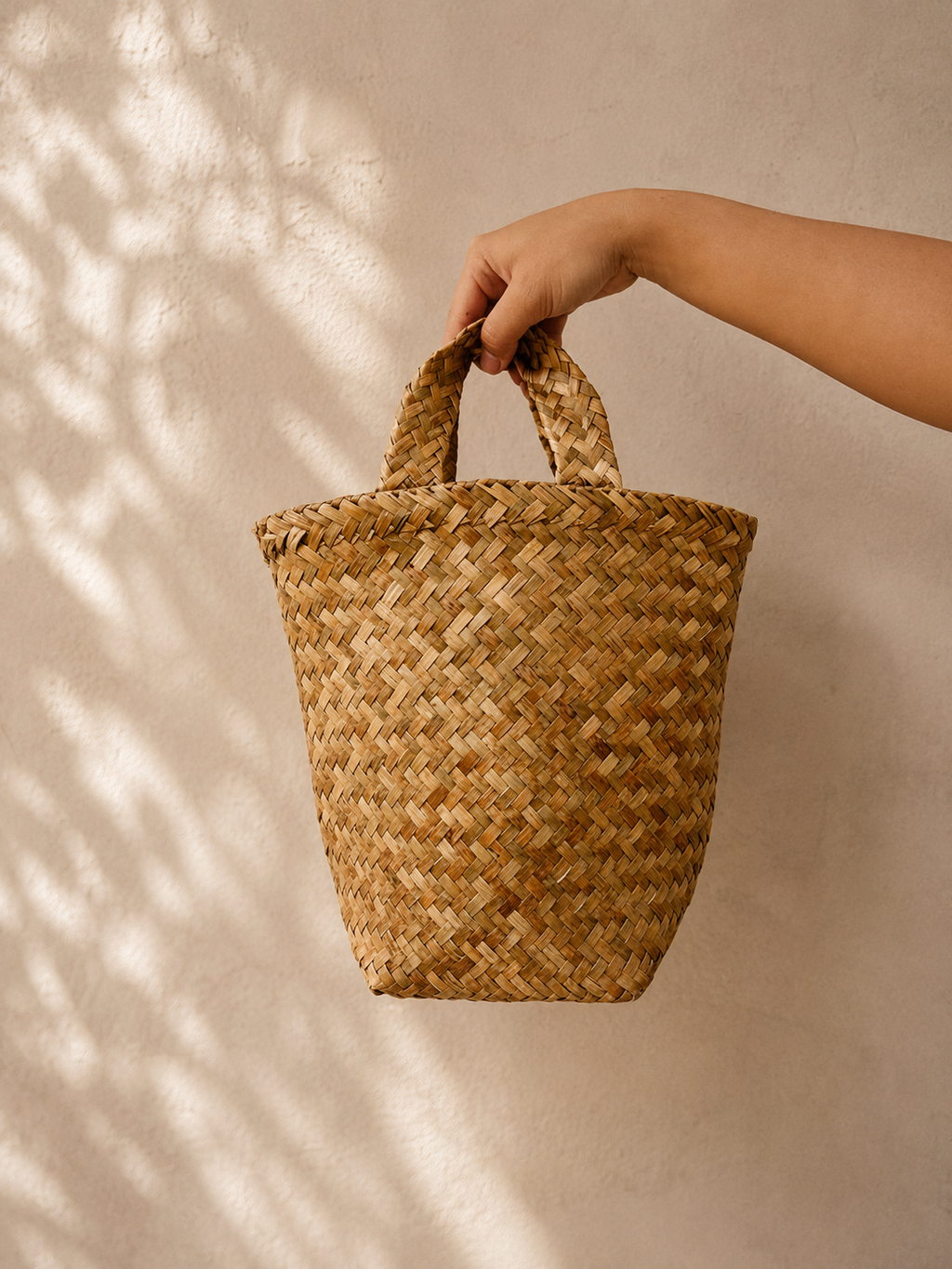 Isla Woven Handbag