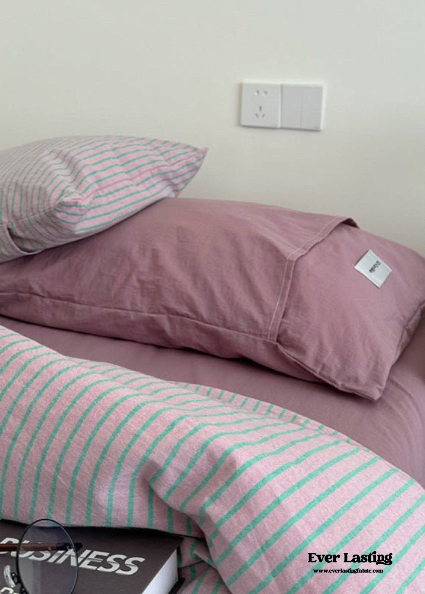 James Striped Bedding Set / Purple