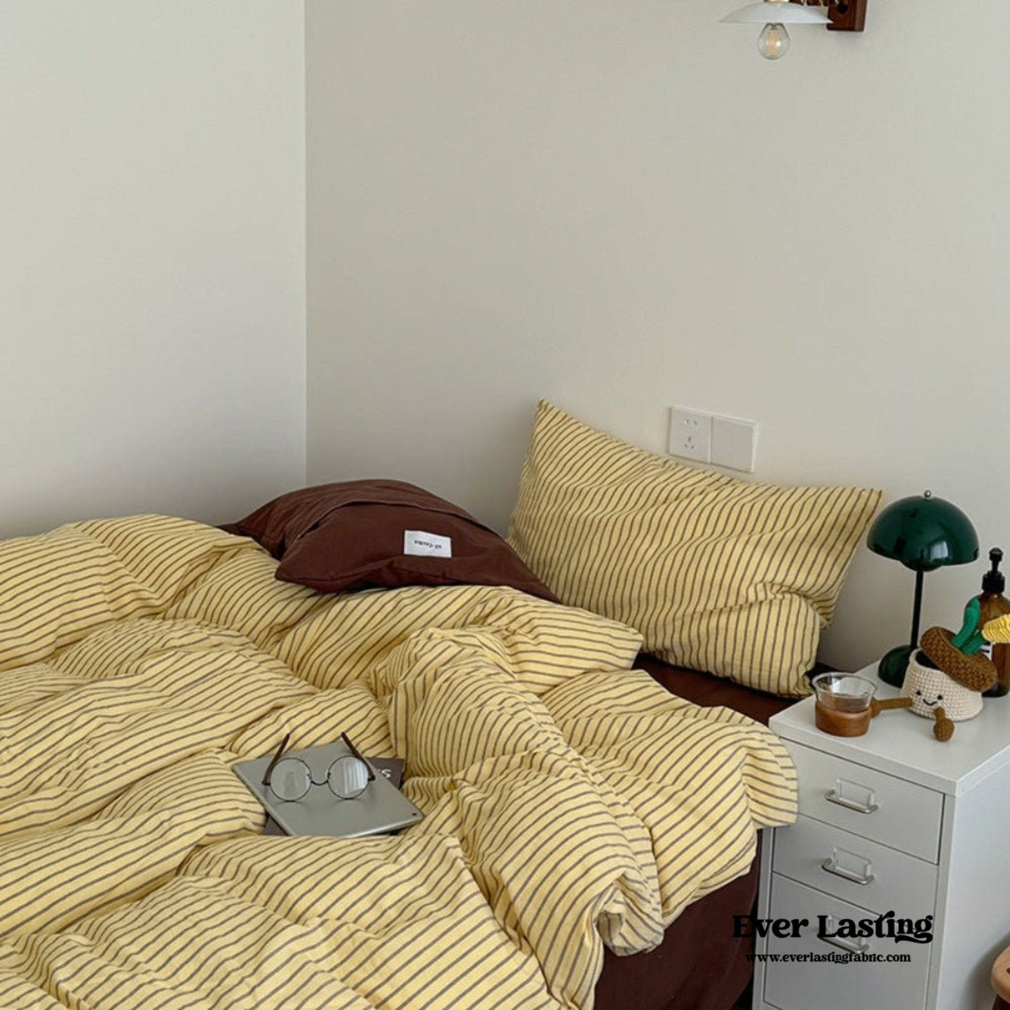 James Striped Bedding Set / Purple