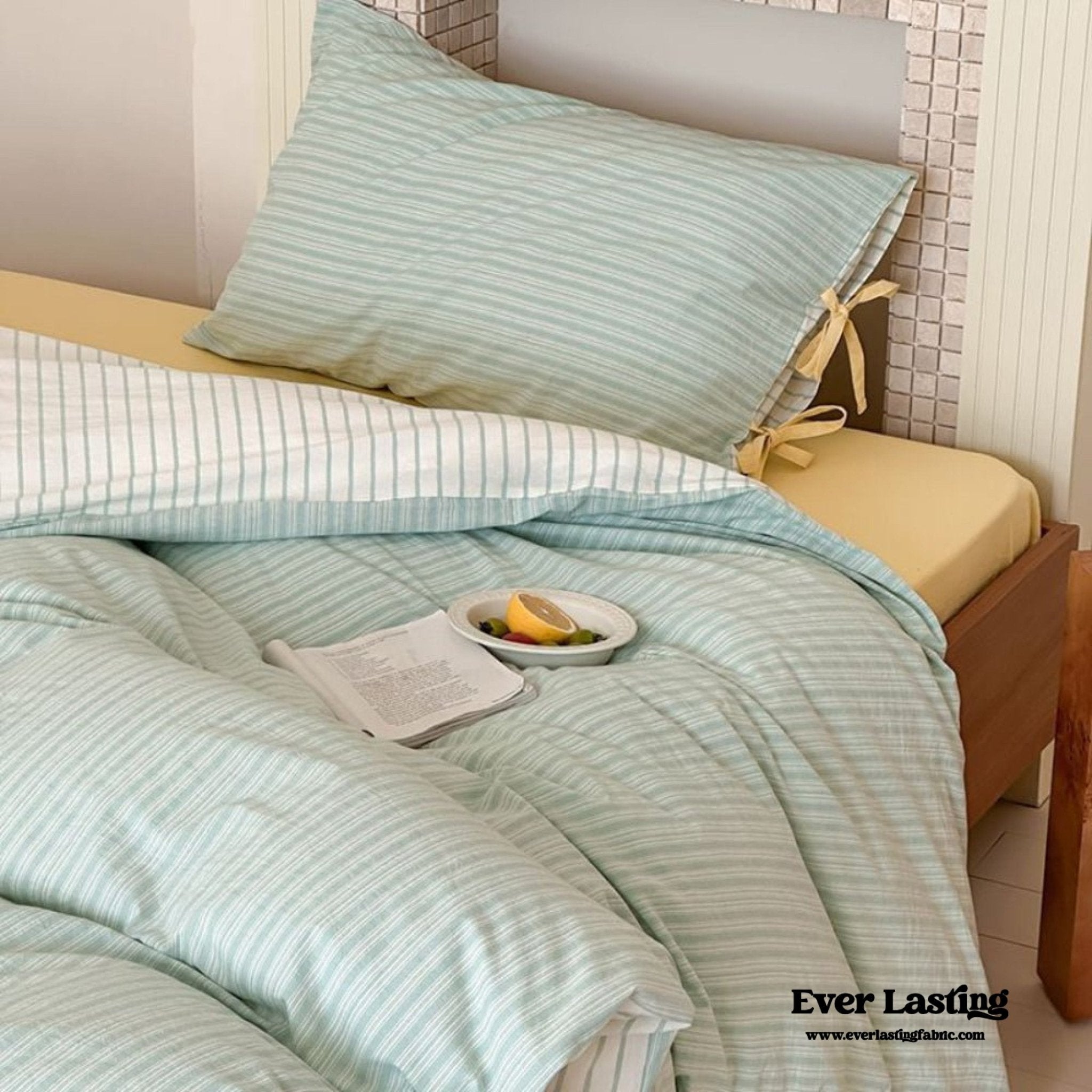 Josie Bow Tied Striped Bedding Set / Cream