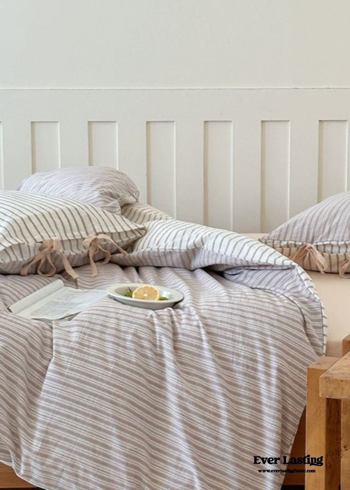 Josie Bow Tied Striped Bedding Set / Cream
