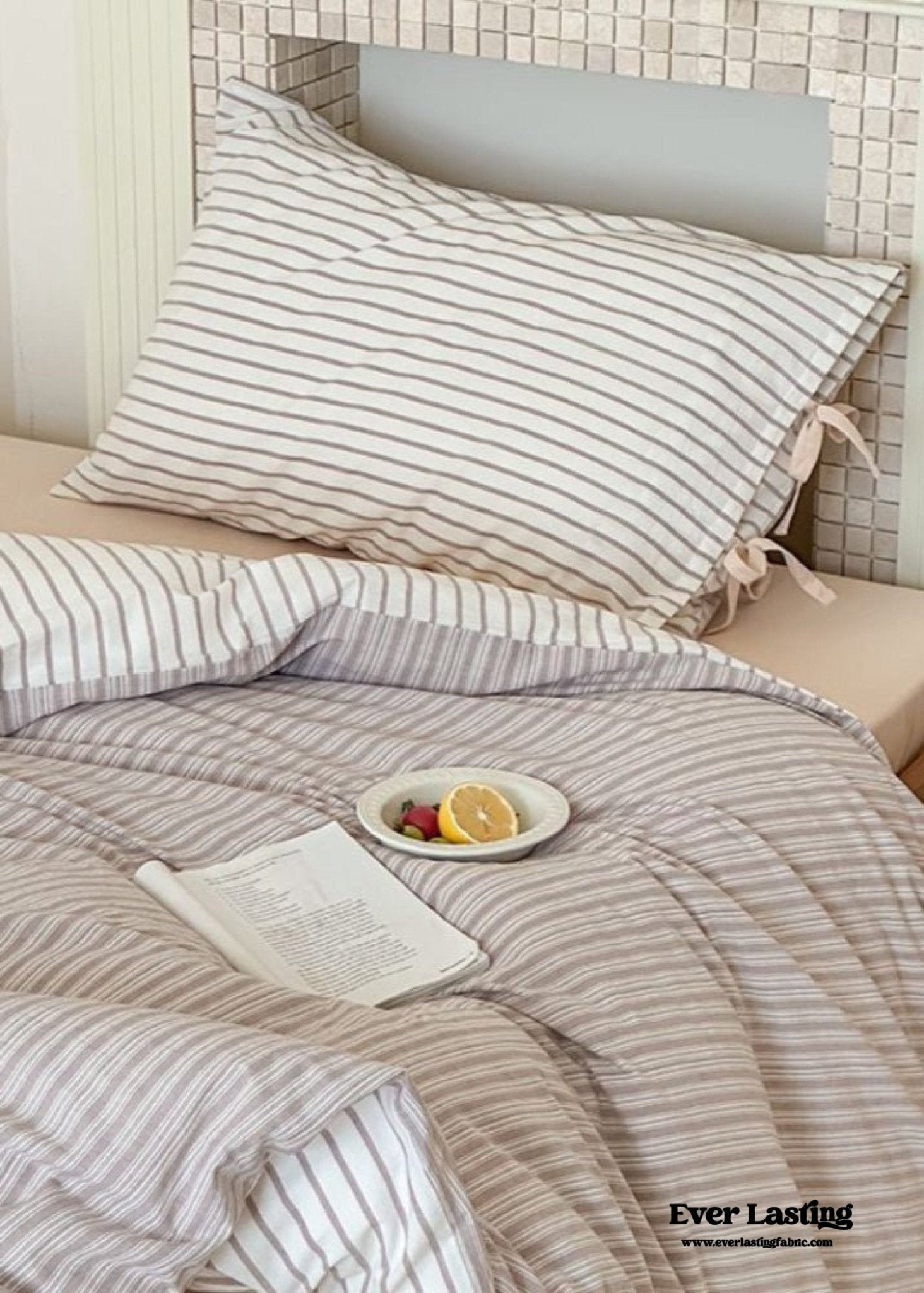 Josie Bow Tied Striped Bedding Set / Pink