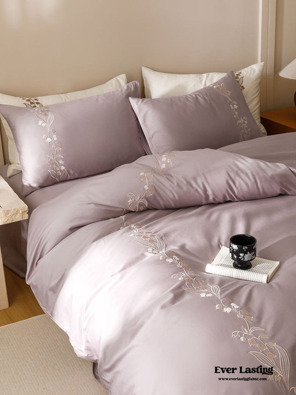 Lily of the Valley Embroidered Silky Bedding Set / Cream