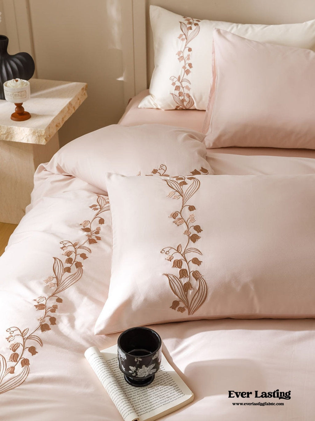 Lily of the Valley Embroidered Silky Bedding Set / Cream
