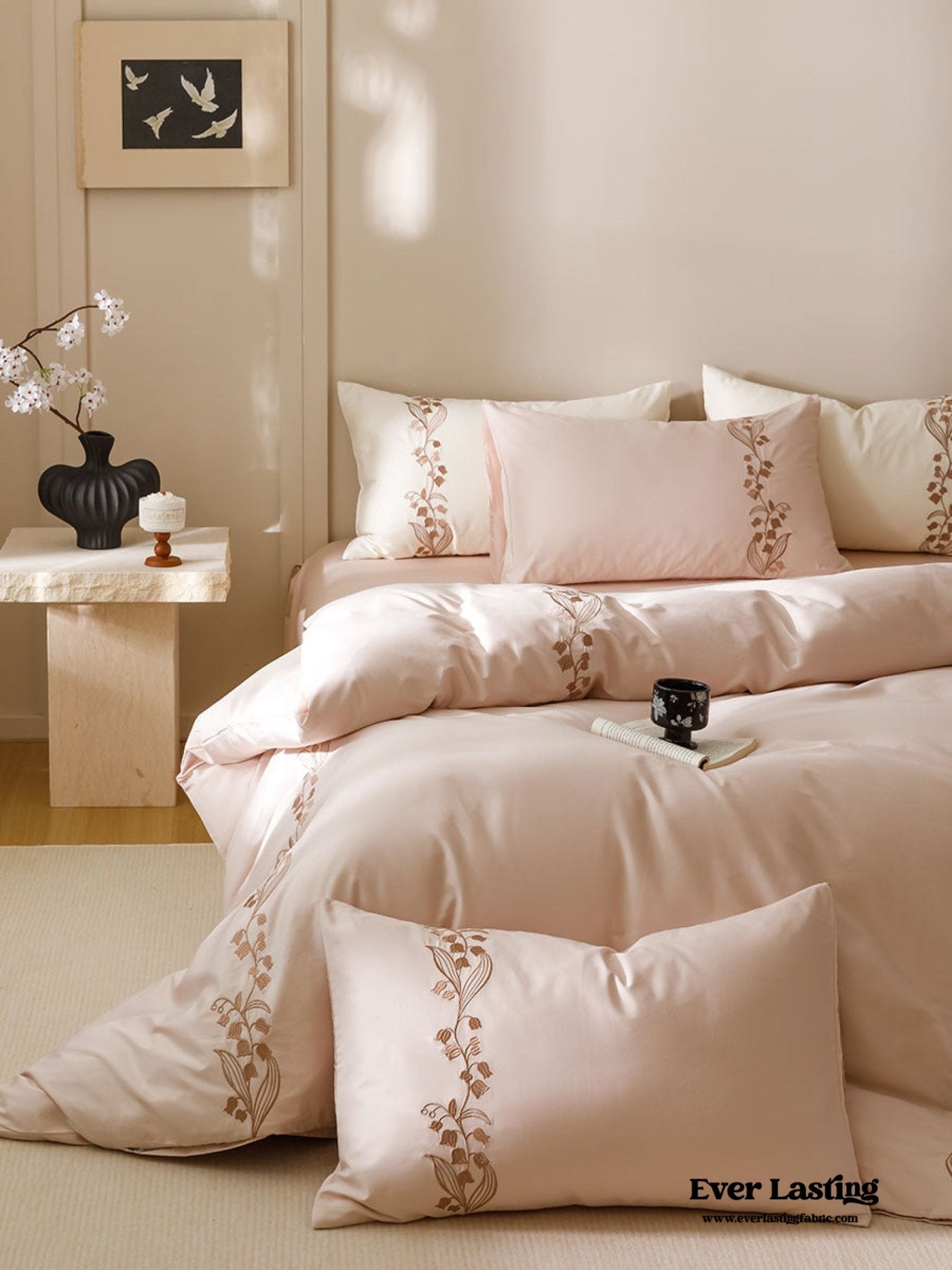 Lily of the Valley Embroidered Silky Bedding Set / Green
