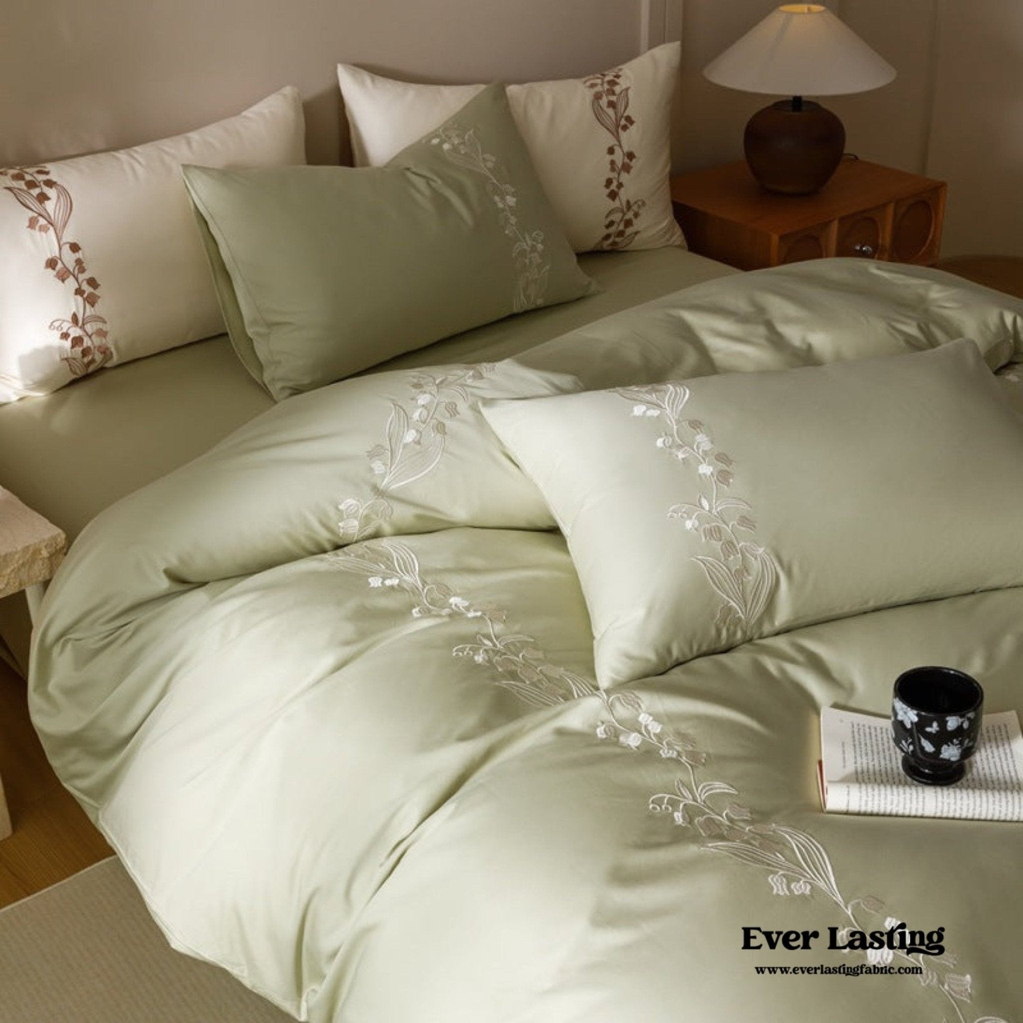 Lily of the Valley Embroidered Silky Bedding Set / Pink