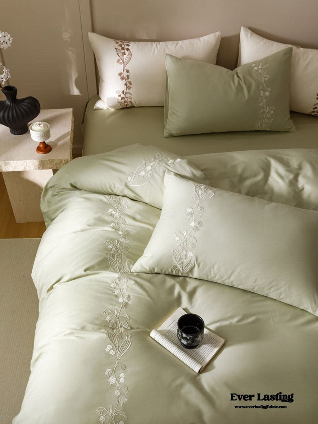 Lily of the Valley Embroidered Silky Bedding Set / Pink