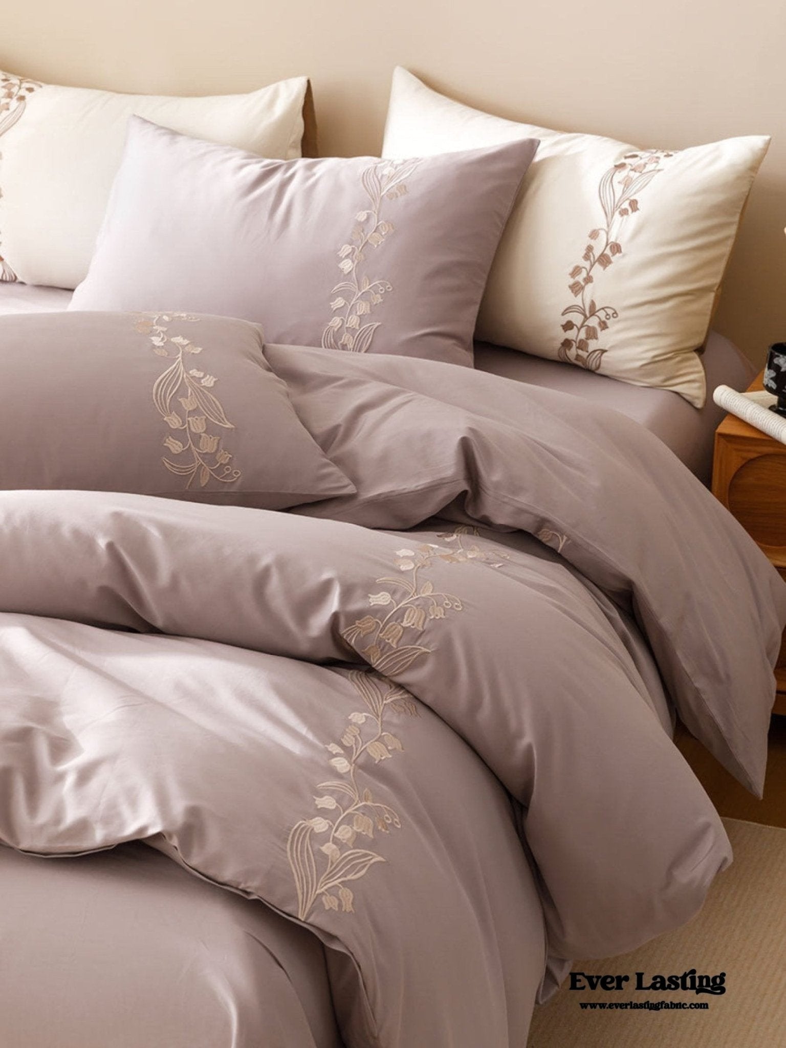 Lily of the Valley Embroidered Silky Bedding Set / Purple