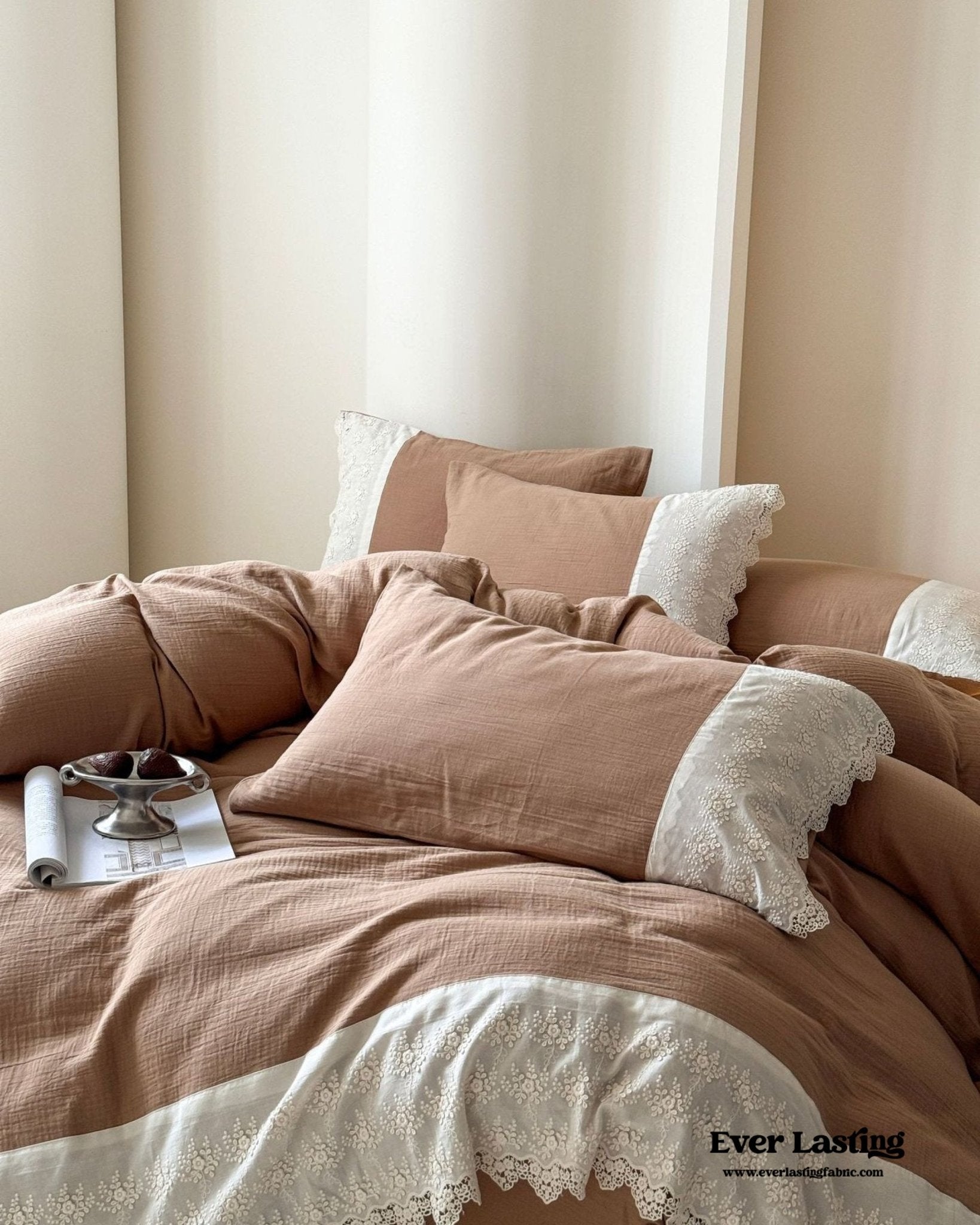Margaux Lace Double Gauze Bedding Set / Beige Brown