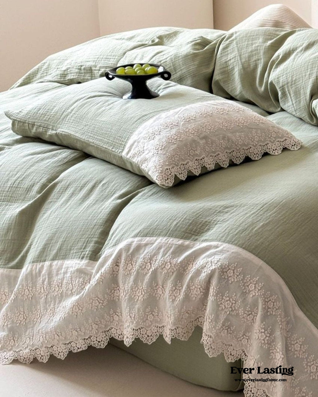 Margaux Lace Double Gauze Bedding Set / Chocolate Brown