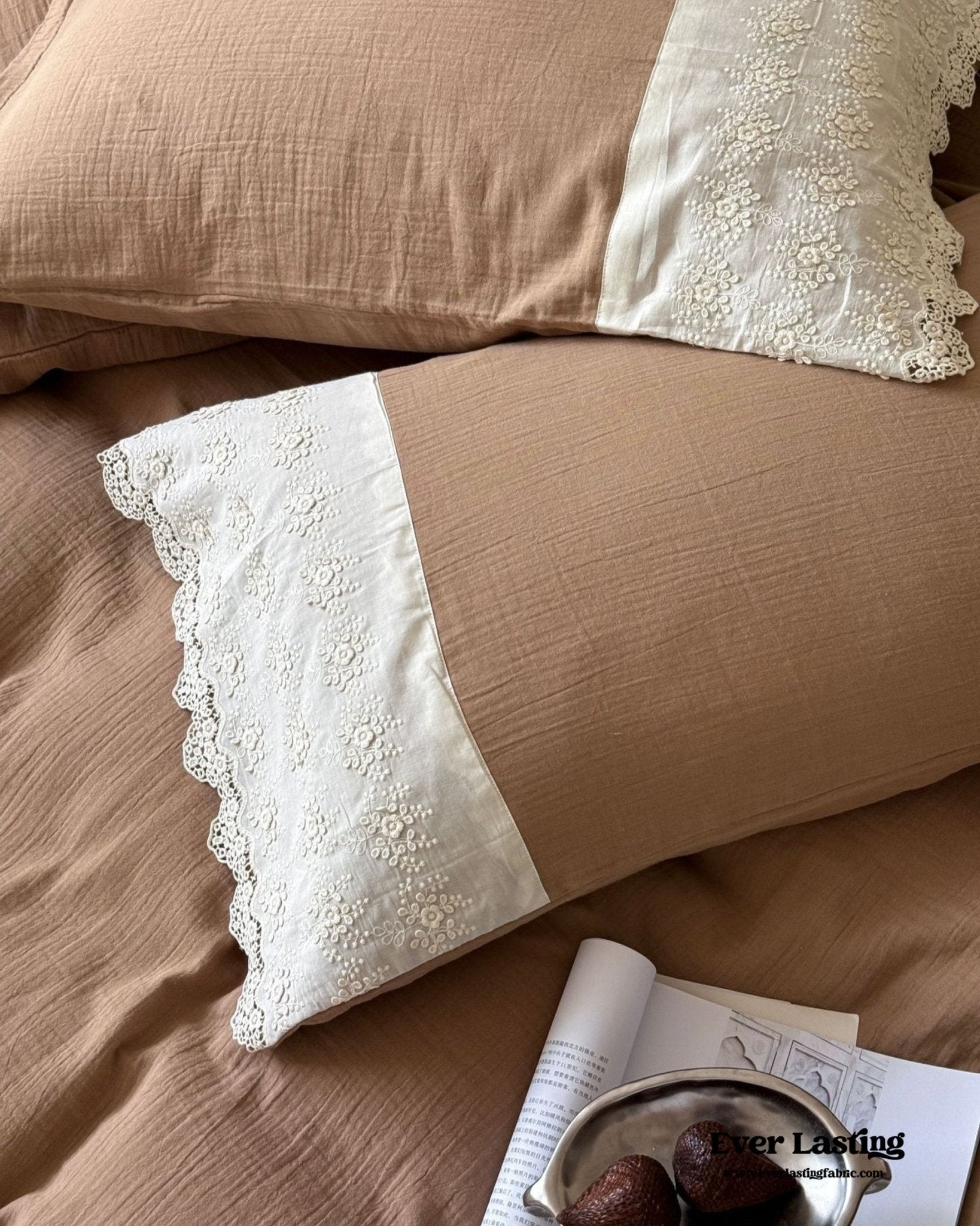Margaux Lace Double Gauze Bedding Set / Sage Green