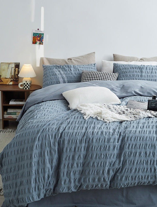 Minimal Bubble Textured Bedding Set / White