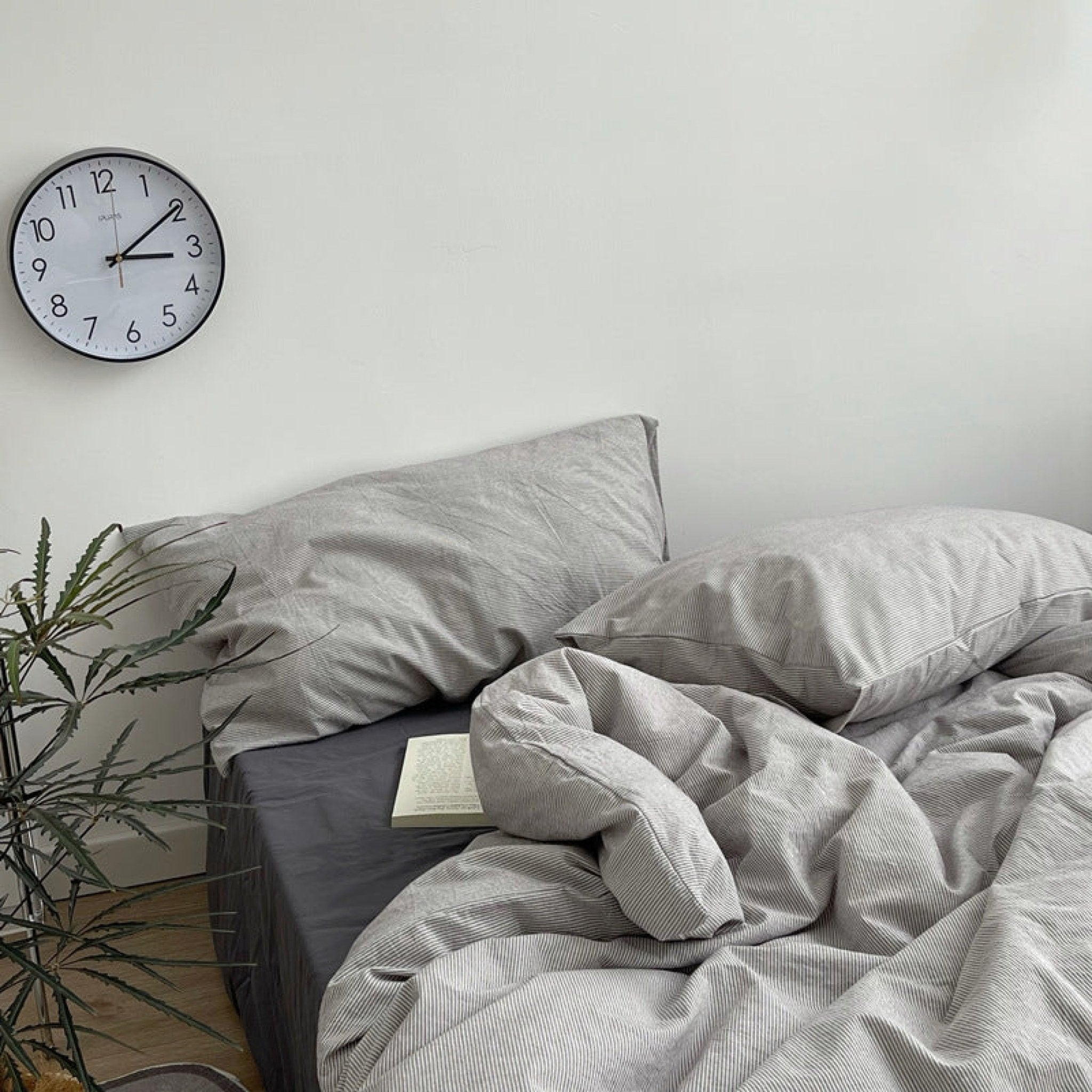 Minimal Mixed Gingham Bedding Set / White