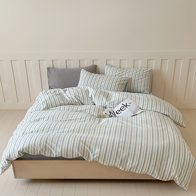 Parker Minimalist Striped Bedding Set / Blue & Brown
