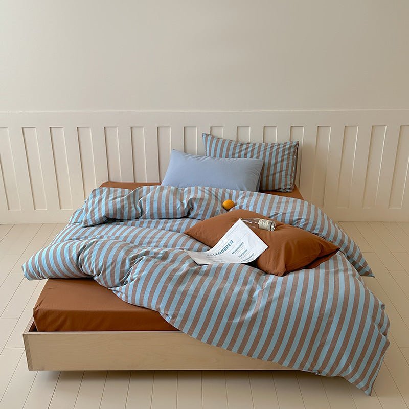 Parker Minimalist Striped Bedding Set / Blue & Brown